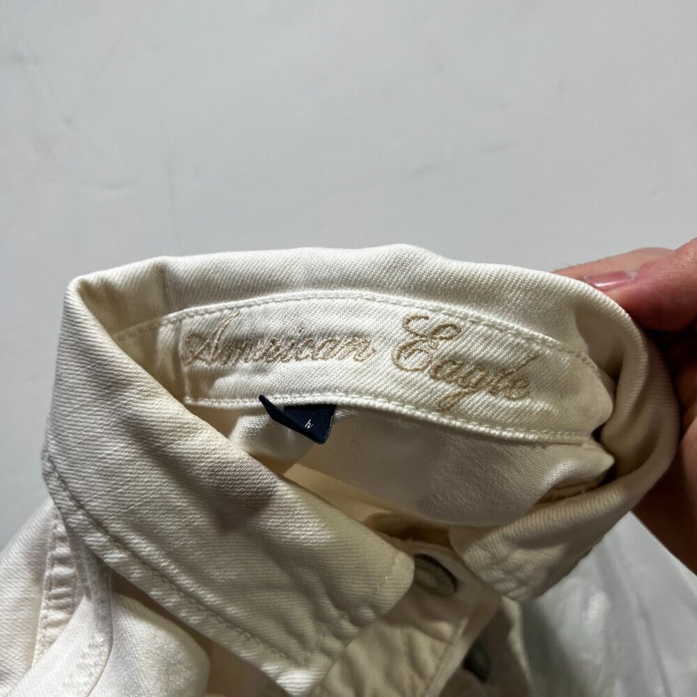 American Eagle Strigid Denim Jacket Cropped White Size Small Silver Button - Picture 9 of 10